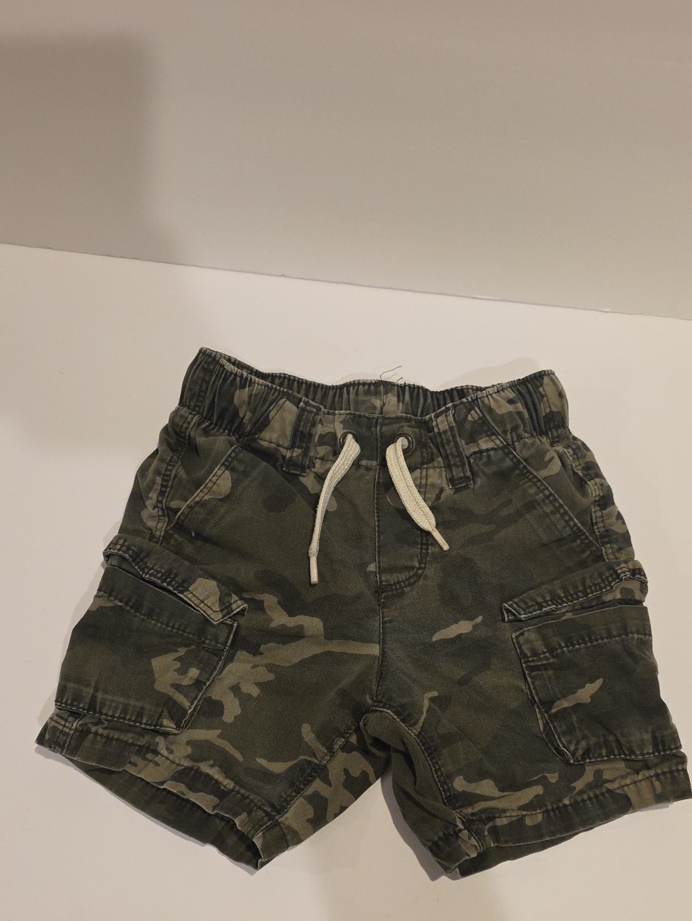 Old Navy Kids Camo Cargo Shorts - Green 2t